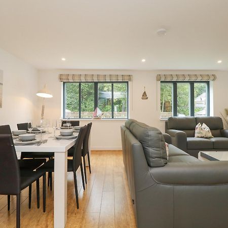 Bluebell Retreat Villa Лосуитиел Екстериор снимка