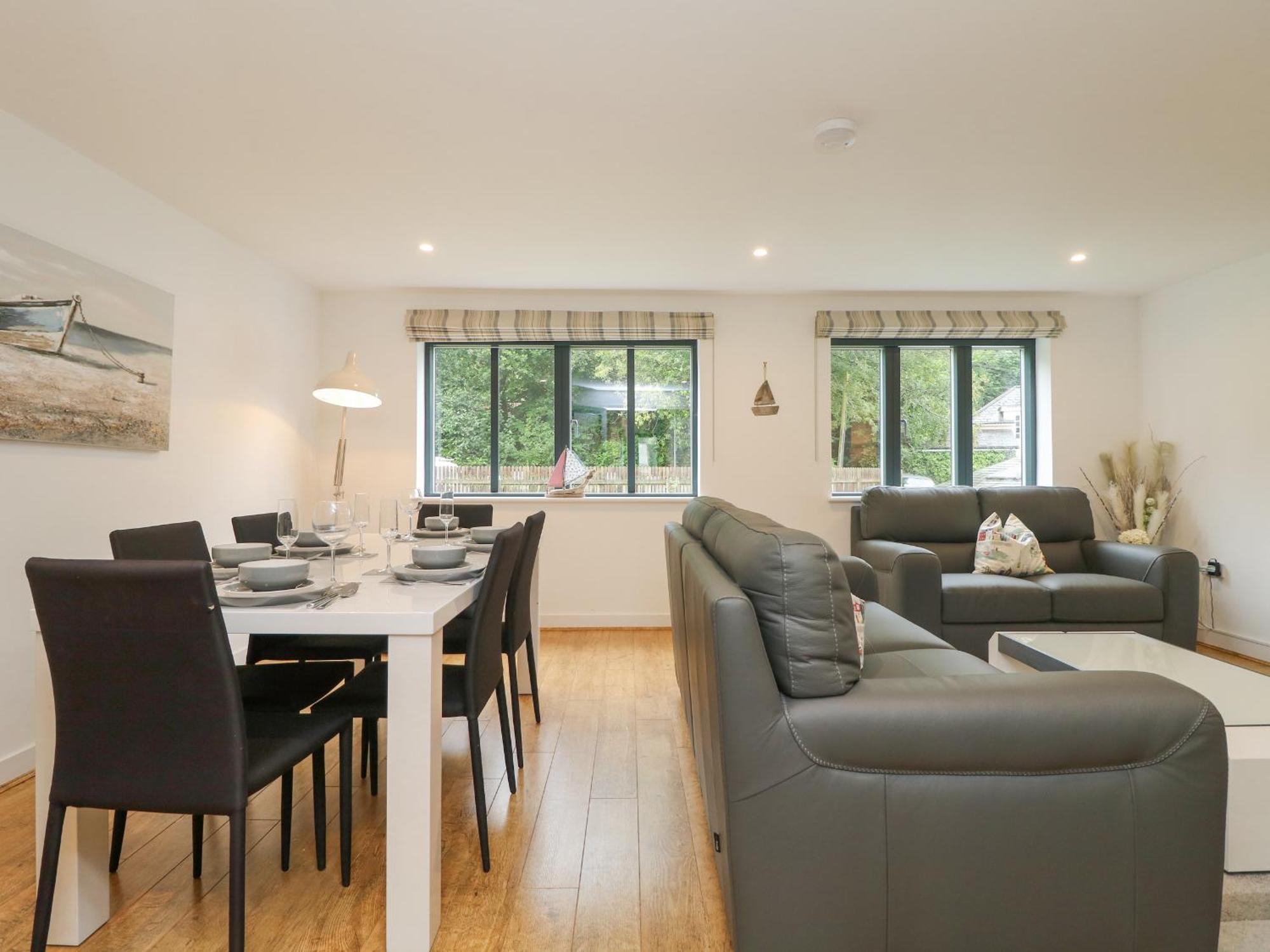 Bluebell Retreat Villa Лосуитиел Екстериор снимка
